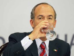 Legislador recuerda que recientemente Felipe Calderón sentenció que 'los que asesinan son ellos, los criminales'. ARCHIVO  /