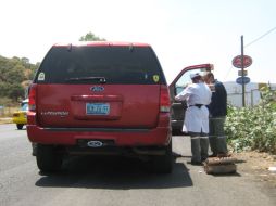 La camioneta de la víctima fue localizada a 200 metros del punto de la agresión. O. RUVALCABA  /
