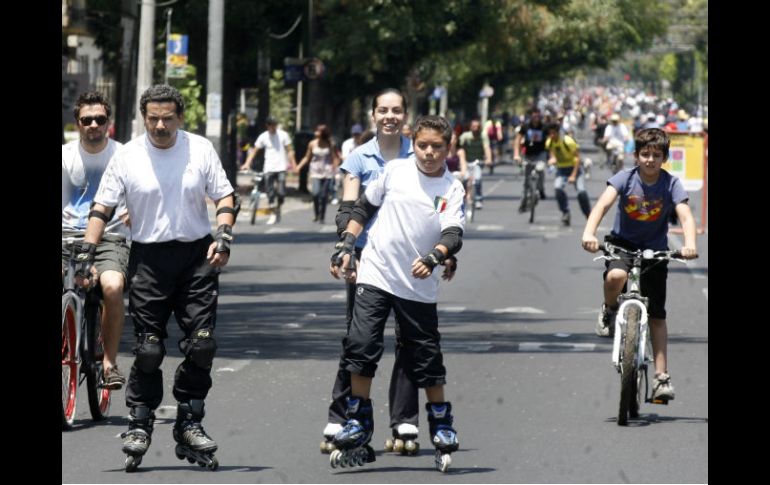 Quienes no salieron de la ciudad aprovecharon para hacer un poco de deporte en la ruta de cada domingo. M. FREYRIA  /