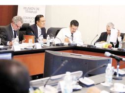 Los legisladores aprobaron en lo general el dictamen que contiene la reforma política. EL UNIVERSAL  /