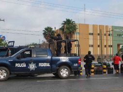 Cinco policías preventivos y dos agentes de tránsito fueron detenidos  por elementos de la Policía Federal en Reynosa. EL UNIVERSAL  /