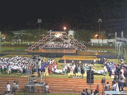 Ayer por la noche se celebró una colorida inauguración en el Estadio Salvador Alvarado, en Yucatán. ESPECIAL  /