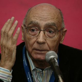 Pide viuda de Saramago compromiso de los intelectualescon la sociedad