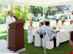 'Actuar pensando en el país abrimos las puertas al futuro para las generaciones de hoy y de mañana.' NTX  /