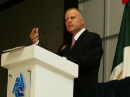 Óscar Benavides hace un llamado a los diputados para que no que respondan a los intereses de partido. E. BARRERA  /