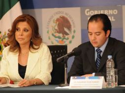 Marisela Morales y Alejandro Poiré informa sobre el hallazgo de más cuerpos en otras cuatro fosas clandestinas. EL UNIVERSAL  /