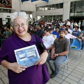 Faltan más de 335 mil automovilistas de pagar refrendo en Jalisco