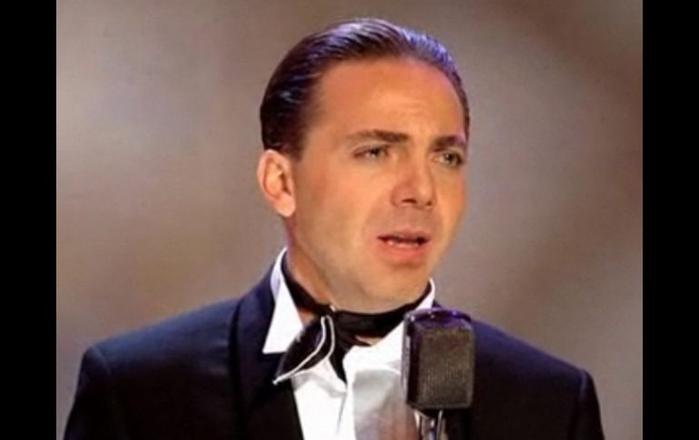 El más reciente material del artista batió un récord al permanecer por 14 semanas en el primer puesto de popularidad en México.ESPECIAL  /