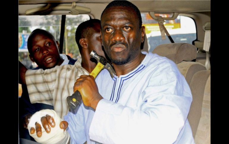 Kizza Besigye, fue arrestado por cuarta vez en un mes. REUTERS  /