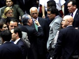 Algunos partidos y organizaciones civiles consideraron riesgoso otorgarle facultades adicionales al Presidente. EL UNIVERSAL  /