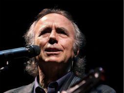 El cantautor español Joan Manuel Serrat será galardonado gracias al tema Hijo de la luz y de la sombra. EFE  /
