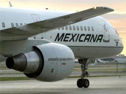 El rescate de Mexicana de Aviación se complica cada día más. ARCHIVO  /