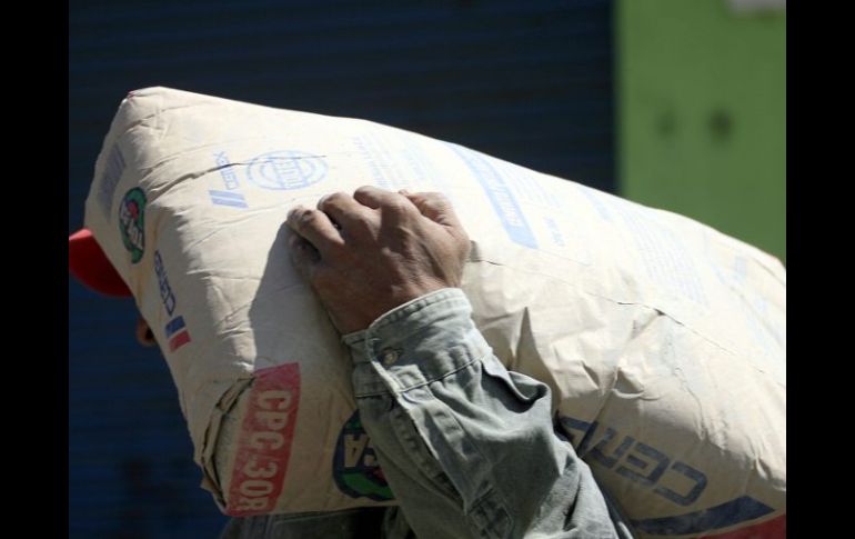 Aún falta por refinar poco más de 300 millones de dólares de deuda convertible con vencimiento en 2012. ARCHIVO  /