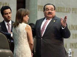 El presidente de la mesa directiva, Jorge Carlos Ramírez Marín y la panista Josefina Vázquez Mota. EL UNIVERSAL  /