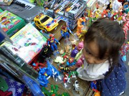 La Cámara de Comercio capitalina considera que la competencia de autoservicios e informales, extinguió a las jugueterías. ARCHIVO  /