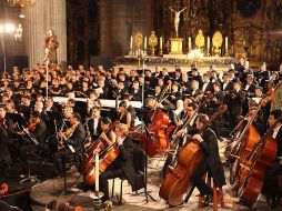 Diversos coros acompañaron la presentación de la Orquesta. NTX  /