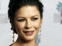Zeta-Jones manifestó de manera abierta sufrir el trastorno afectivo bipolar .AP  /