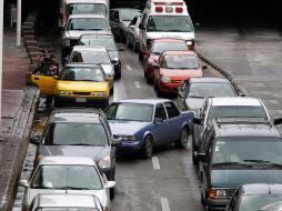 La zona de San Juan de Dios se ha convertido en los último años en un auténtico cuello de botella. A. CAMACHO  /