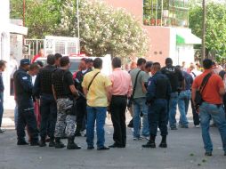 Hasta el sitio de la agresión acudieron altos mandos de la Policía Municipal, así como de la PGJE y del Estado. M. PATIÑO  /