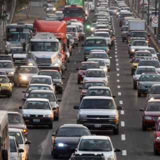 Ampliar calles, paliativo al tráfico