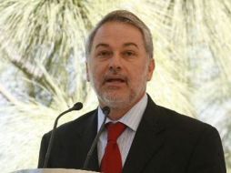 Emilio González es uno de los aspirantes a la candidatura del PAN rumbo a la elección presidencial de 2012. ARCHIVO  /