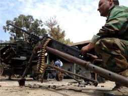 Los ataques se han desatado con mayor fuerza desde la muerte del hijo y nietos de Gadhafi. AFP  /