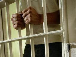 Los detenidos se dedicaban a extorsionar a comerciantes de la Avendia R1, y las colonias Los Reyes Ecatepec y Granjas Valle. ARCHIVO  /