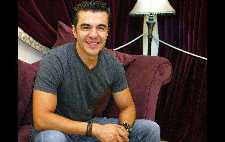 Adrián Uribe tiene listo su arsenal cómico para hacer reír al público tapatío.E.PACHECO  /