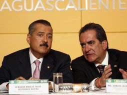 El senador piista Manlio Fabio Beltrones, acompañado por el gobernador de Aguascalientes, Carlos Lozano. NTX  /