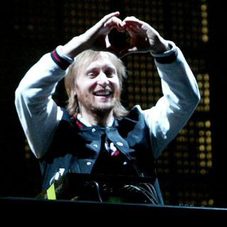 David Guetta estrena su nuevo sencillo “Where them girls at”