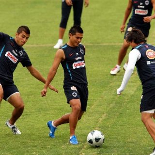 Rayados piensa en estrategia contra Pumas