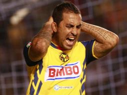 Daniel Montenegro se lamenta luego de una falla ante el arco de Santos de Brasil. EFE  /