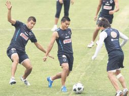 Osvaldo Martínez (cen.) considera que la ofensiva felina es muy dinámica. MEXSPORT  /