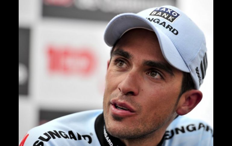 Alberto Contador es uno de los favoritos para el Giro de Italia 2011. ARCHIVO  /