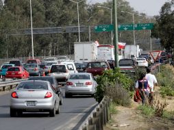 Los congestionamientos viales comienzan a hacerse presentes en la cercanía del Estadio Omnilife. E. BARRERA  /