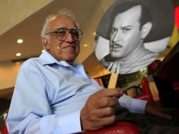 Monsiváis compartió sus críticas mordaces o análisis antisolemnes llenos de un humor que revitalizaba.  ARCHIVO  /