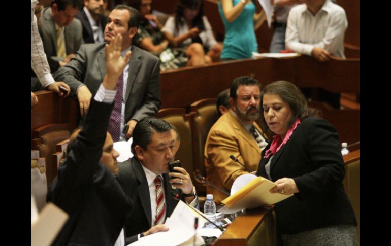 Sesión de hoy en el Congreso del Estado, en la que se rechazó formalmente la Vía Express. A. CAMACHO  /