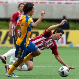 Jonny Magallón está descartado para jugar ante Tigres