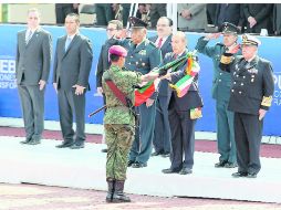 El Presidente de México asiste al desfile cívico militar conmemorativo en Puebla. NTX  /