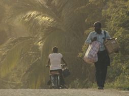 La película va recorriendo las vicisitudes de Jean Gentil hasta que se queda sin empleo y sin dinero. ESPECIAL  /