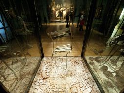 Fotografía de la interpretación de Kiefer de la obra de Van Gogh y que contrapone a Ronda de noche, de Rembrandt. EFE  /