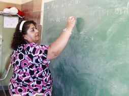 El próximo 10 de mayo las maestras madres de familia se ausentarán en las aulas, por motivo del día de las madres. ARCHIVO  /