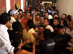 El problema requirió la intervención de policías municipales. A. HINOJOSA  /