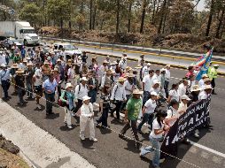 Los manifestantes marcharon el día de ayer en la carretera Tres Marías-Topilejo. AFP  /