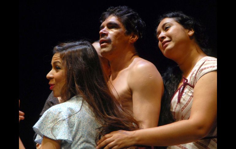 La obra se estrenará próximamente en el círculo teatral, con las actuaciones de Alberto Estrella y Cecilia Toussaint. NTX  /