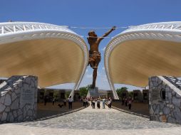 Así luce el Cristo Roto, ubicado en una de las dos islas de la Presa Calles.ESPECIAL  /