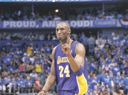 Kobe Bryant tiene un promedio de 25.3 puntos por partido en la serie contra Dallas. REUTERS  /