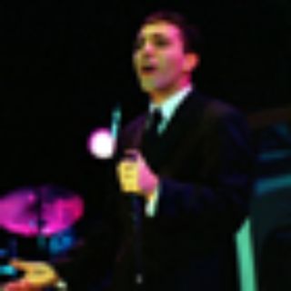 Cristian Castro celebra a las mamás