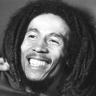 Rinden tributo a Bob Marley