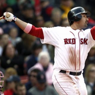 González pega cuarto jonrón con Boston